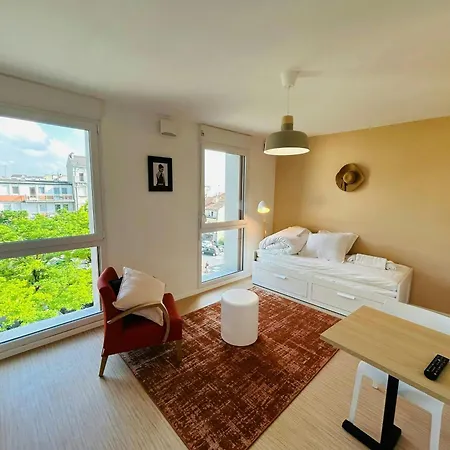We Live In R - 404 Apartment Reims